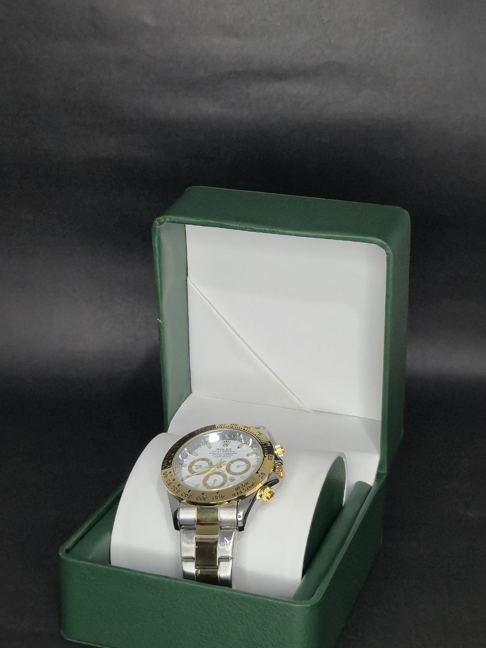⌚💛⚪ Reloj Rolex Daytona Cosmograph Bicolor – Elegancia y Lujo Deportivo ✨