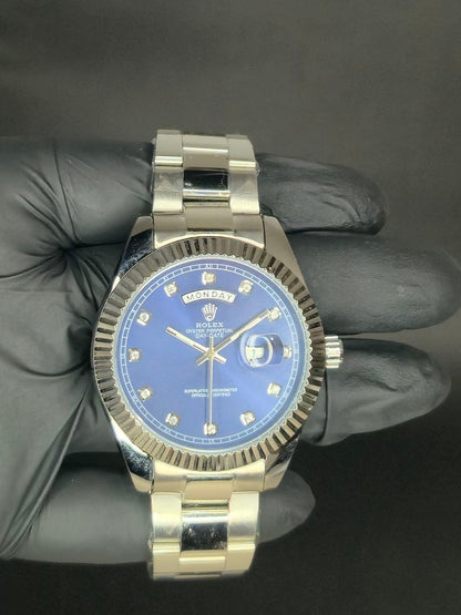 ✨ Reloj  Rolex Day-Date ⌚ Esfera Azul con Diamantes – Poder y Distinción 💎