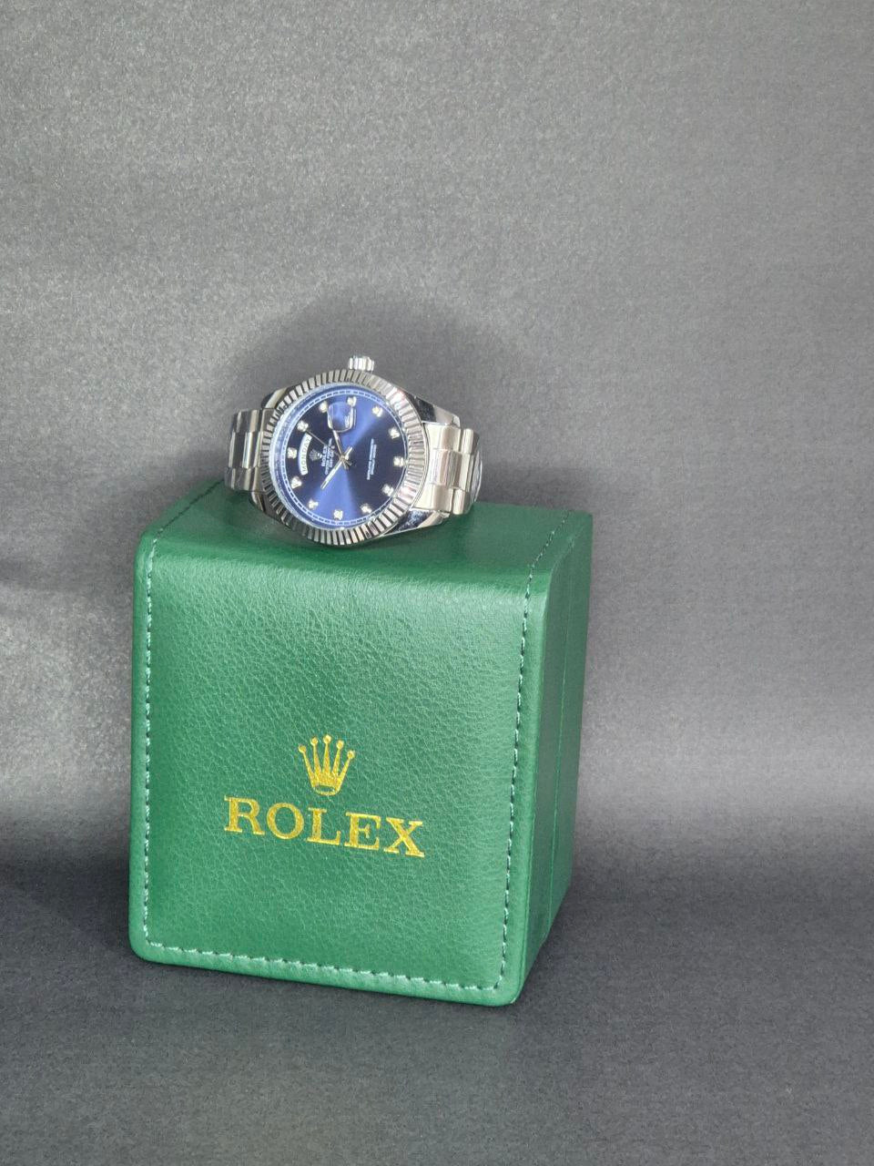 ✨ Reloj  Rolex Day-Date ⌚ Esfera Azul con Diamantes – Poder y Distinción 💎
